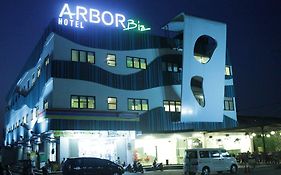 Arbor Biz Hotel Makassar